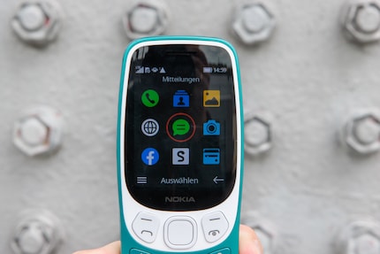 The menu with the pre-installed apps.