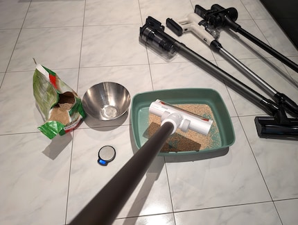 The test set-up so that all four vacuum cleaners were subject to the same conditions.