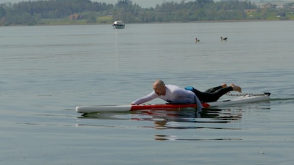 Geniet van de rust en stilte dicht bij het water: Met prone paddling kun je het sportief of ontspannen aanpakken.