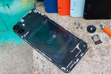 The battery wasn’t designed to be changed.