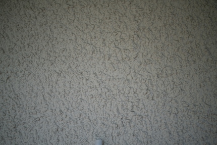 Vignetting: Uncorrected, the corners are much darker than the centre of the image.