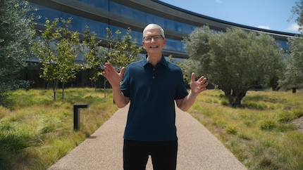 Apple CEO Tim Cook once again presented the best iPhones of all time.