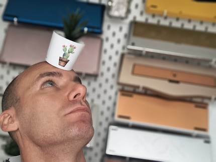 De Edge 50 Neo weet niet waarom de cactus op het voorhoofd wazig is.