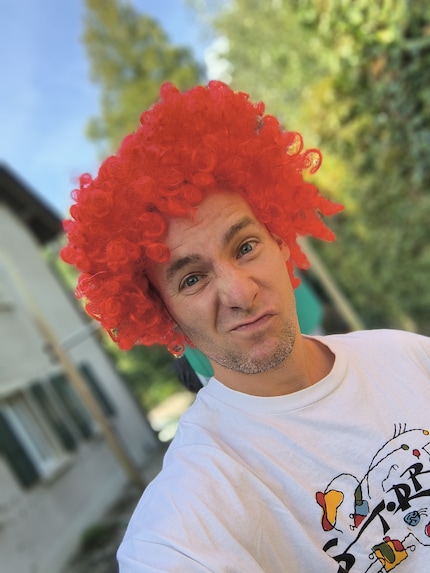 De vervaging werkt beter met haar dan met cactussen. Ook hier is het resultaat niet perfect.