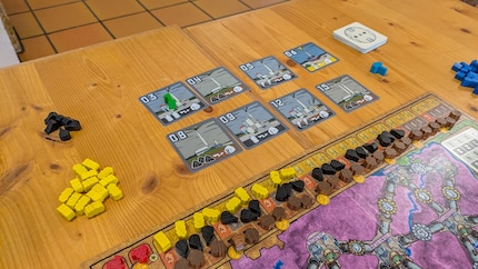 The game material of Funkenschlag is solid but not outstanding.