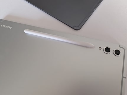 De S-Pen van Samsung wordt ook meegeleverd met deze modellen om mee te schrijven en tekenen.