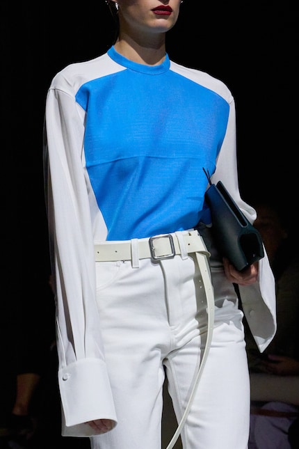 Loose belt ends can look wonderfully effortless and dynamic.