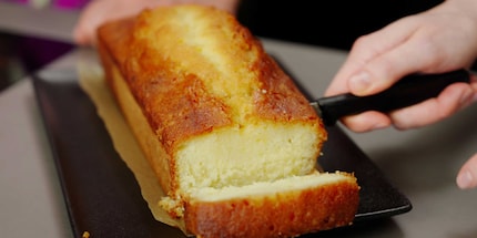 Delicious? Yes! Healthy? Nope. Lemon cake made with spelt flour.