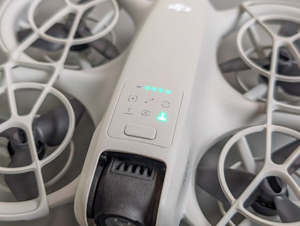You can start the drone using these buttons.