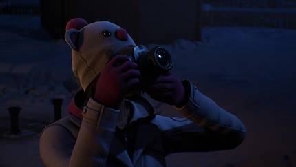 Net als in het eerste spel staat Max nog steeds graag achter de camera. Het enige verschil is dat ze nu van haar hobby een carrière heeft gemaakt.