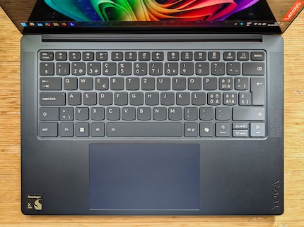 Naast 1,5 millimeter toetsverplaatsing heeft het toetsenbord ook een co-piloottoets.
