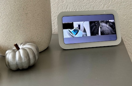De live beelden van de twee camera's worden weergegeven op de Echo Show.