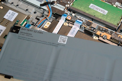 The only functioning QR code is on the battery.