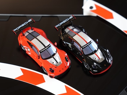 Le design des deux Porsche de Carrera Hybrid est réussi.