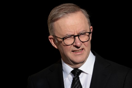 Australische premier Anthony Albanese wil grote techbedrijven ter verantwoording roepen.