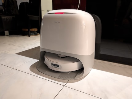 The base station looks elegant and has a compact design.