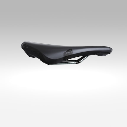 The new model of the Stealth Offroad Performance saddle with the raised rear end.