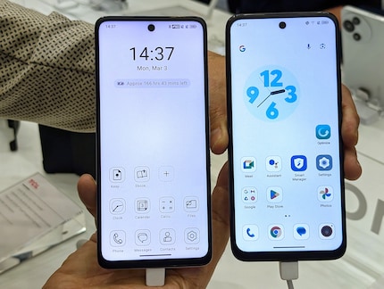 You can display the e-paper view with or without colours.