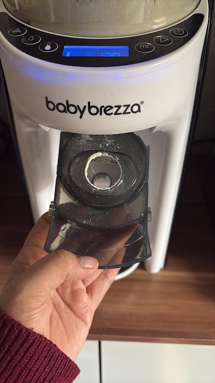 After making four bottles, the mixing container needs a rinse.