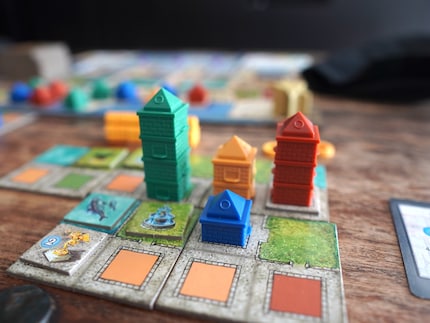 I create parks and water areas on the building plots - and I build houses.
