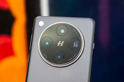 Four equally good cameras.