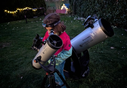 Il ne faut pas trop en attendre d’un télescope bon marché, mais la Lune est impressionnante même avec celui-ci.