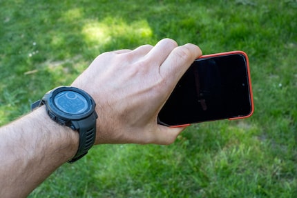 De constante communicatie tussen smartphone en sporthorloge werkt op mijn zenuwen.