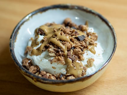 Ik ben dol op de zonnebloempitcrème als toevoeging aan muesli.