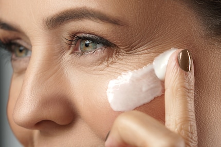 Crèmes, serums en supplementen - alles wat je nodig hebt om er jonger uit te zien.