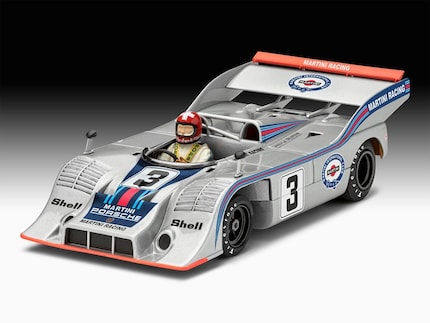 The Porsche 917/10 accelerated to 100 km/h in around 2.3 to 2.4 seconds and reached 200 km/h in around 5.6 seconds.