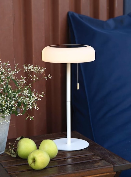 Mit nur 730 Gramm ist die Lampe mühelos von A nach B getragen.