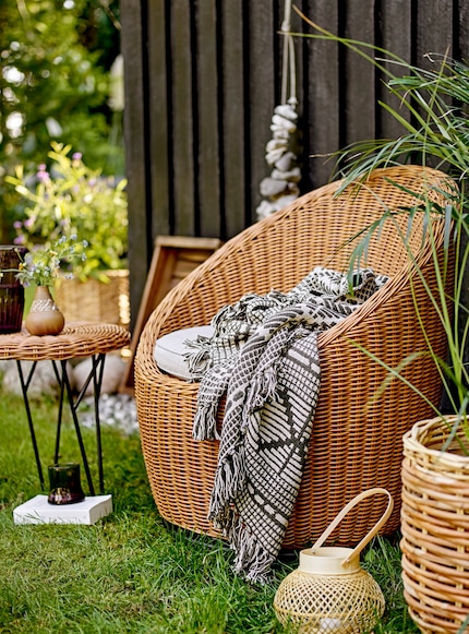 The rattan table is easy to move around.