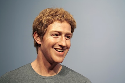 Mark Zuckerberg joue l’innocent.