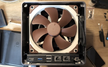 Replacing the fan’s quick, and I’m happy with the brown Noctua rotor. However, to make sure it runs smoothly, I still need to get into the BIOS…