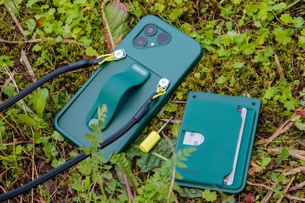 De nieuwe accessoires voor de Fairphone 6 kunnen worden gecombineerd.