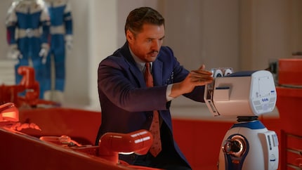 Even the house robot Herbie has ten times more personality and hilarious moments than the dog Krypto in Superman.