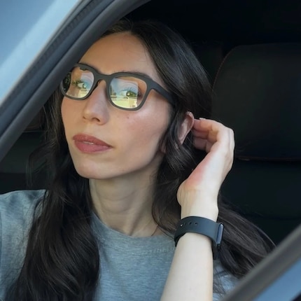 Les lunettes d'intelligence artificielle Halo ressemblent à première vue à des lunettes ordinaires