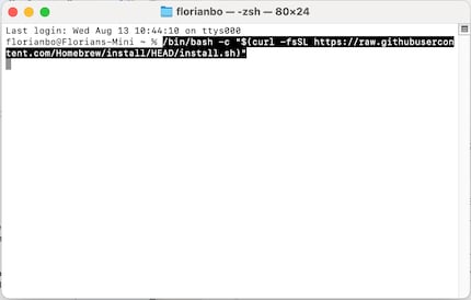 Dit commando laadt en start het officiële installatiescript van «Homebrew».
