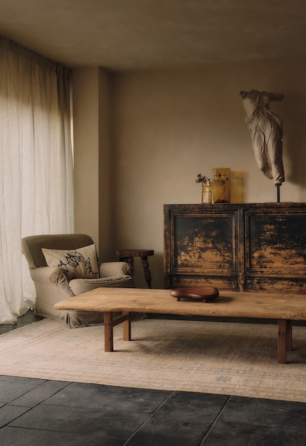 Met tweedehands meubels geef je het interieur charme en een persoonlijke touch.