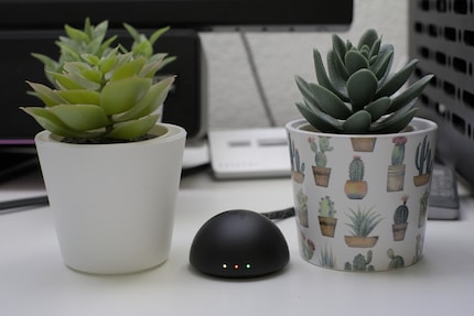 De 8K Hertz dongle, waarvan ik de LED's kan configureren om verschillende informatie weer te geven, is deze keer inbegrepen.