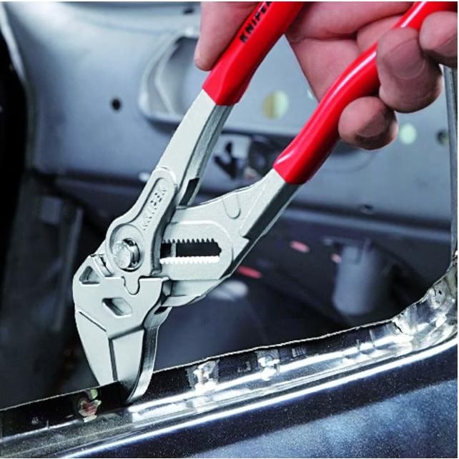 KNIPEX | 03 02 160 | Combination Pliers | Multi-Component Handle | Black Atramentized - 160mm